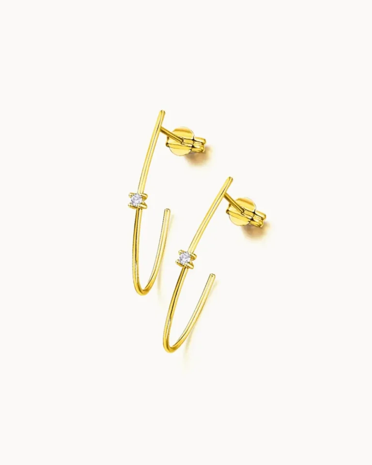 PENDIENTES MEDIO ARO ORO 18K LE CARRE